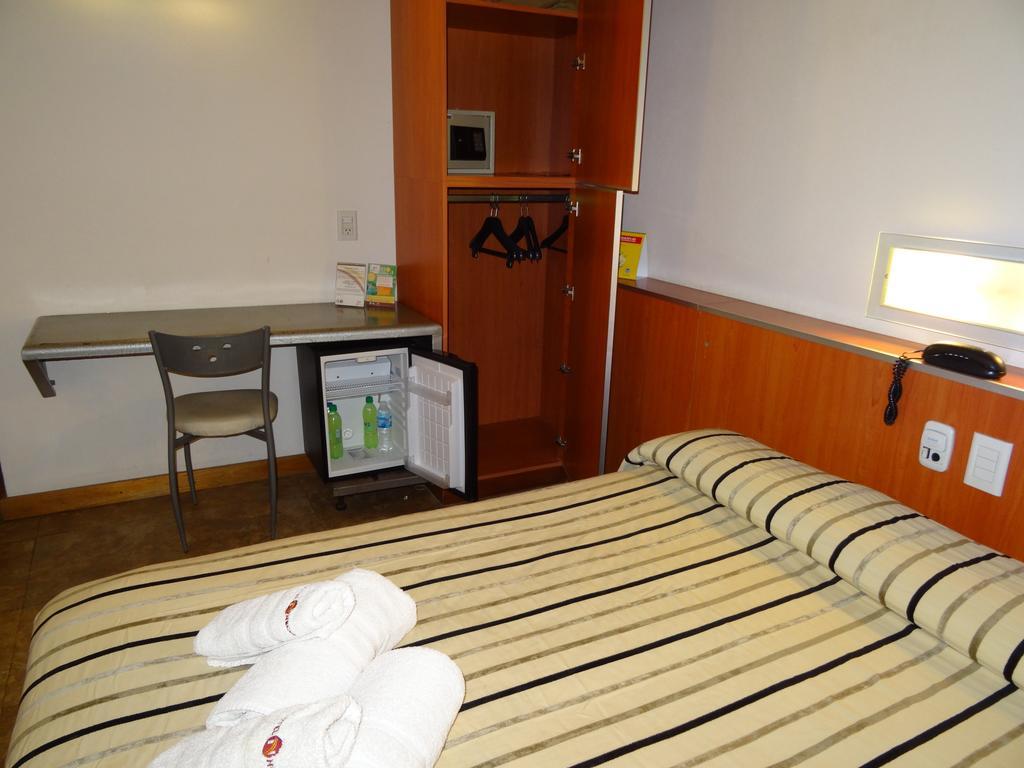 Hotel Necof Rosario Rom bilde